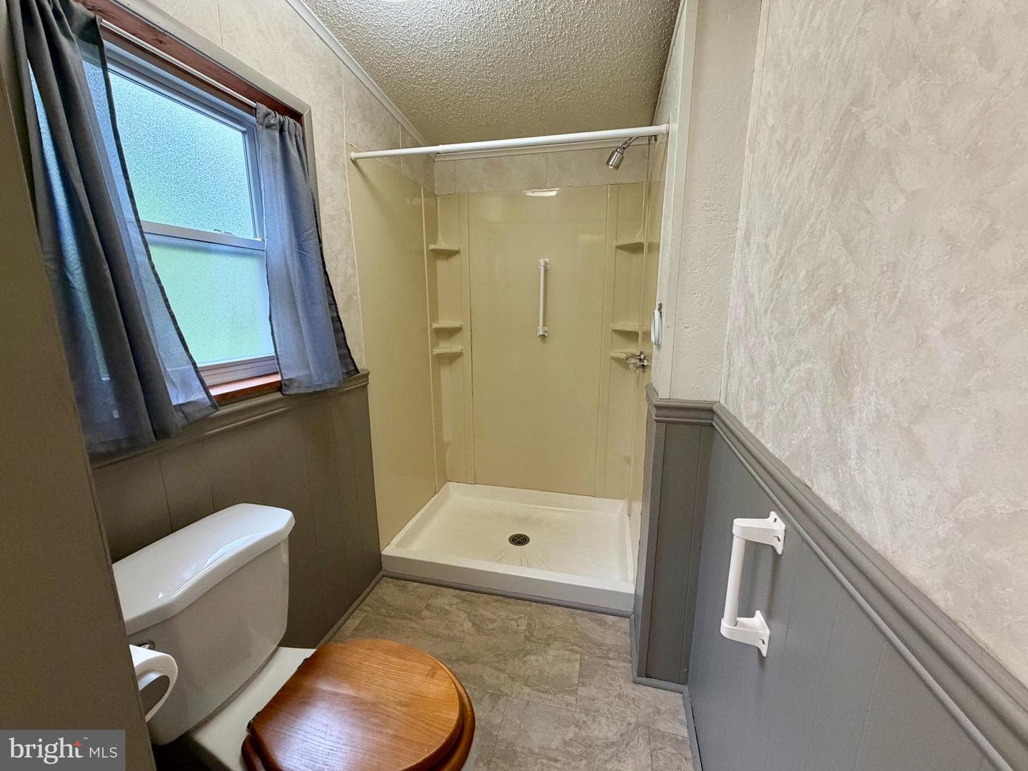 123 Knowles Drive photo 12