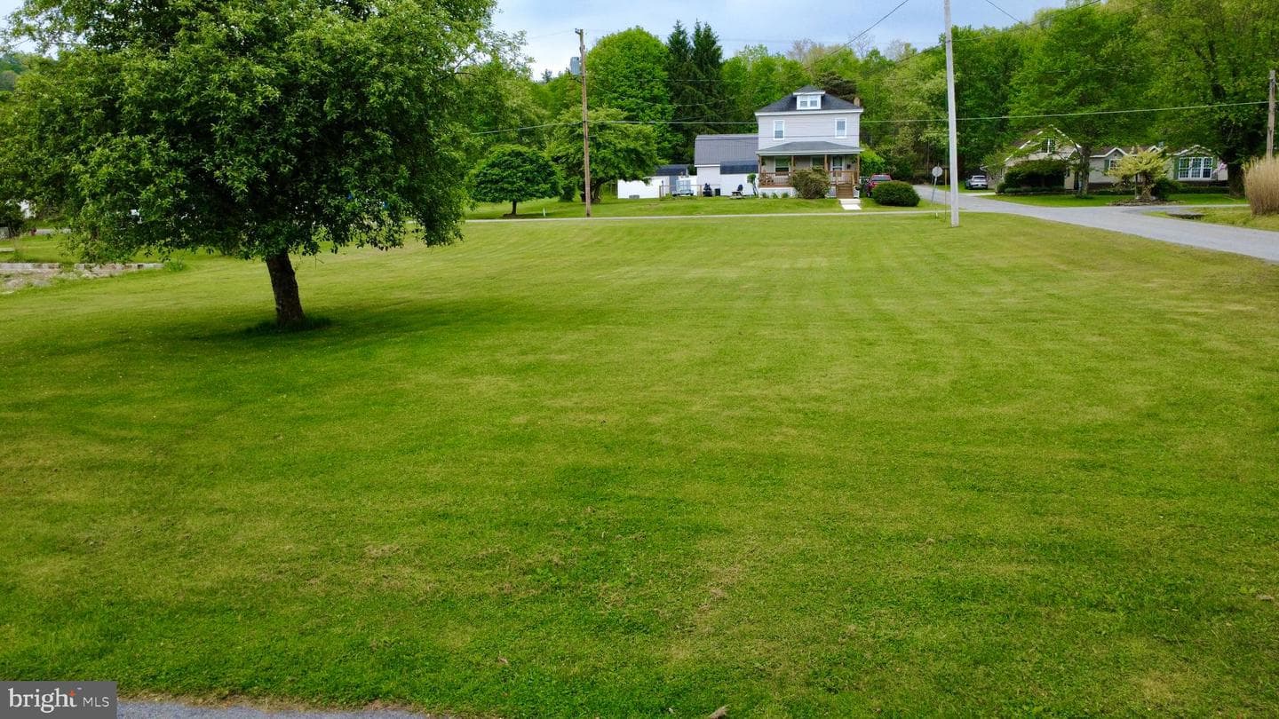 123 Knowles Drive photo 6