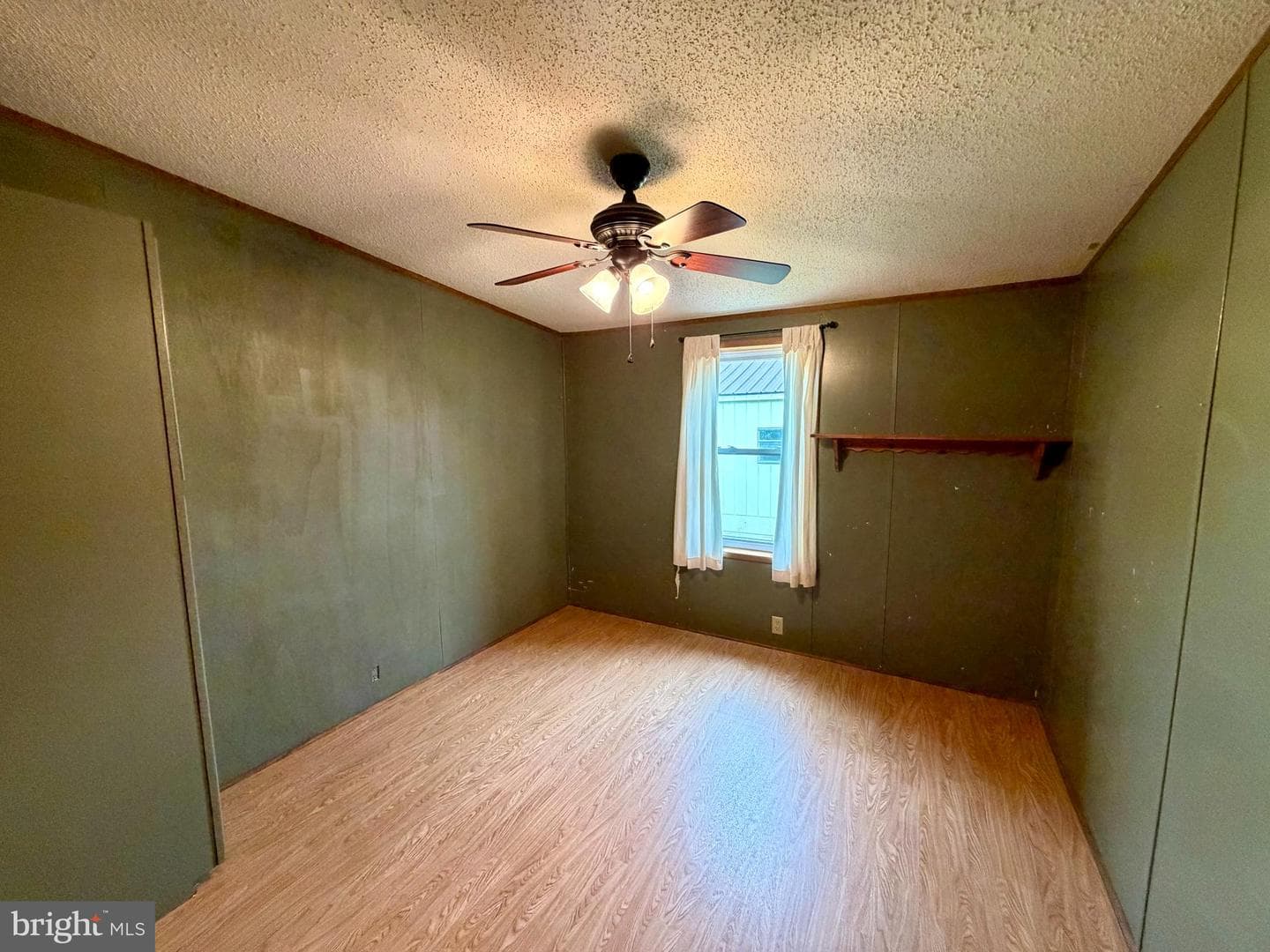 123 Knowles Drive photo 9