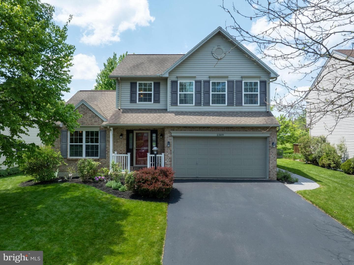 2309 Falconpointe Drive