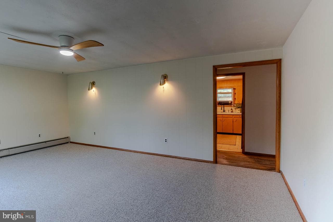 219 Lee Avenue photo 13
