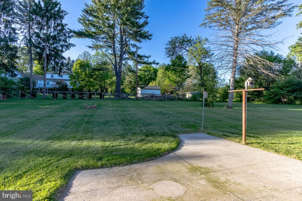 219 Lee Avenue photo 41