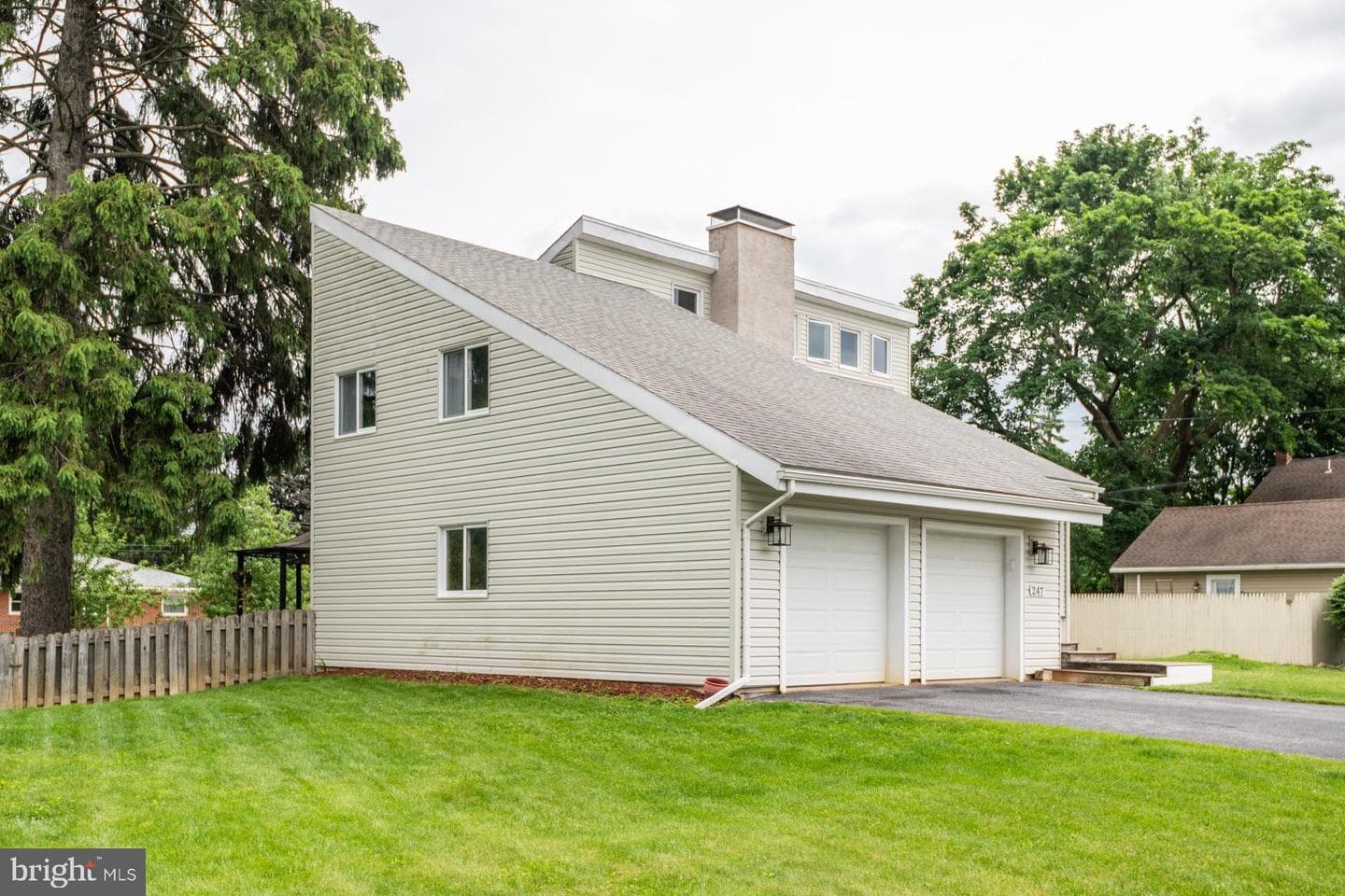247 Mcbath Street photo 5