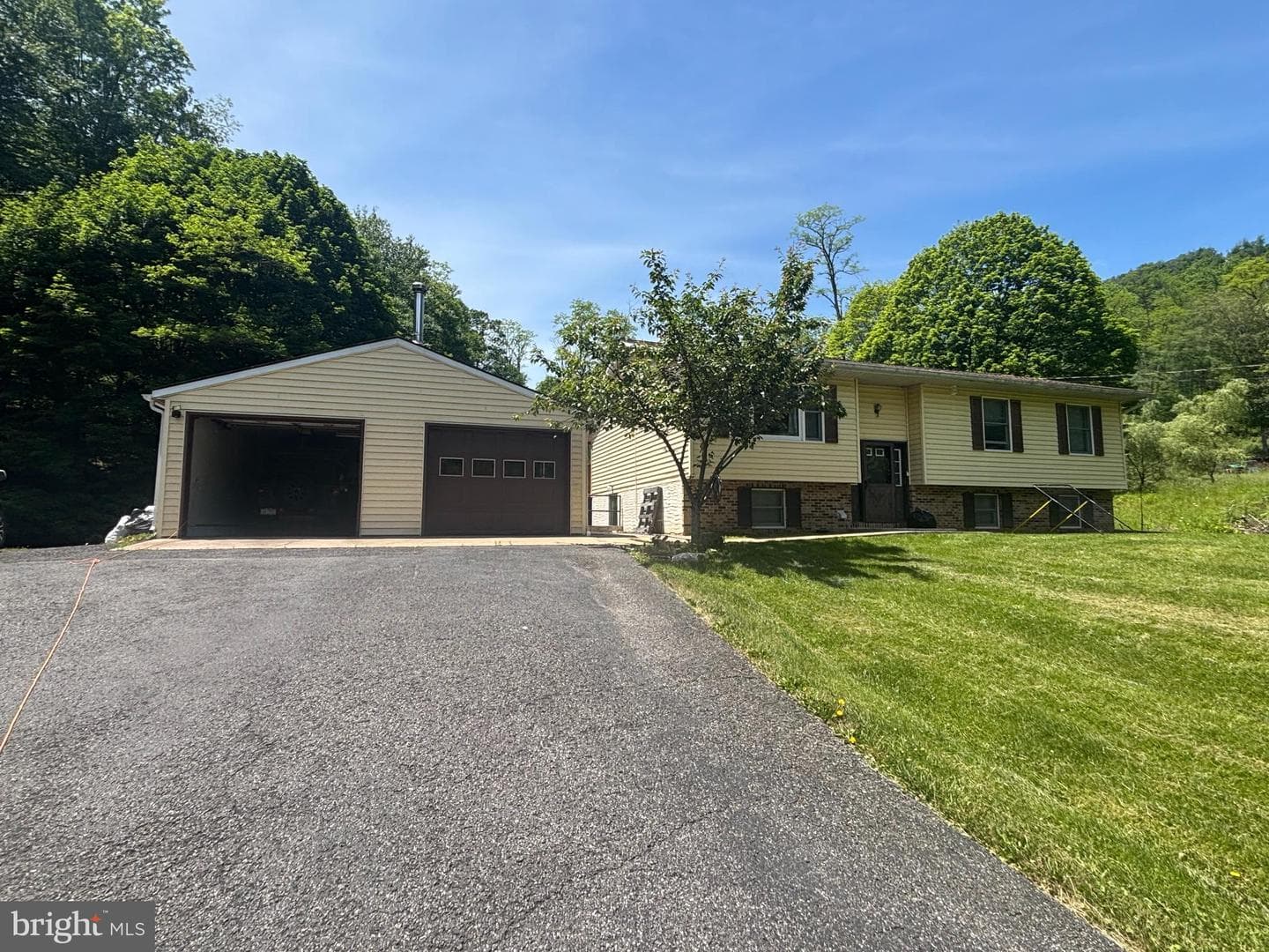 1425 Steele Hollow Road photo 8