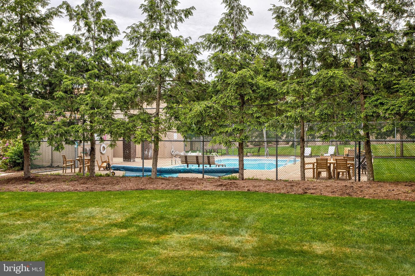 850 W Aaron Drive photo 26