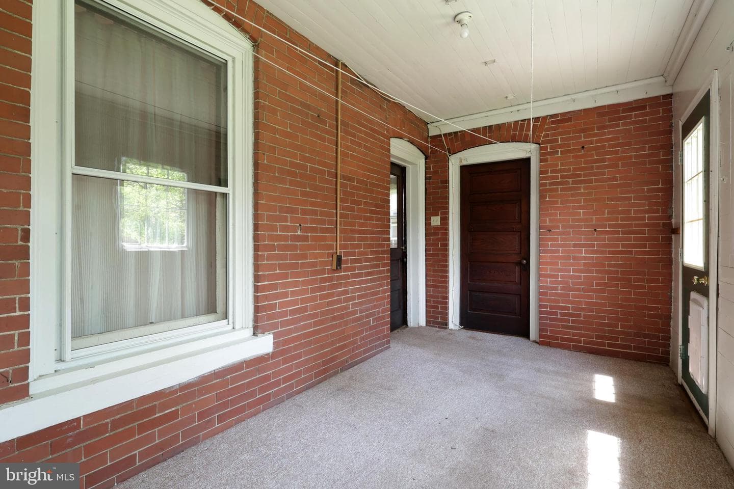252 School Street photo 25