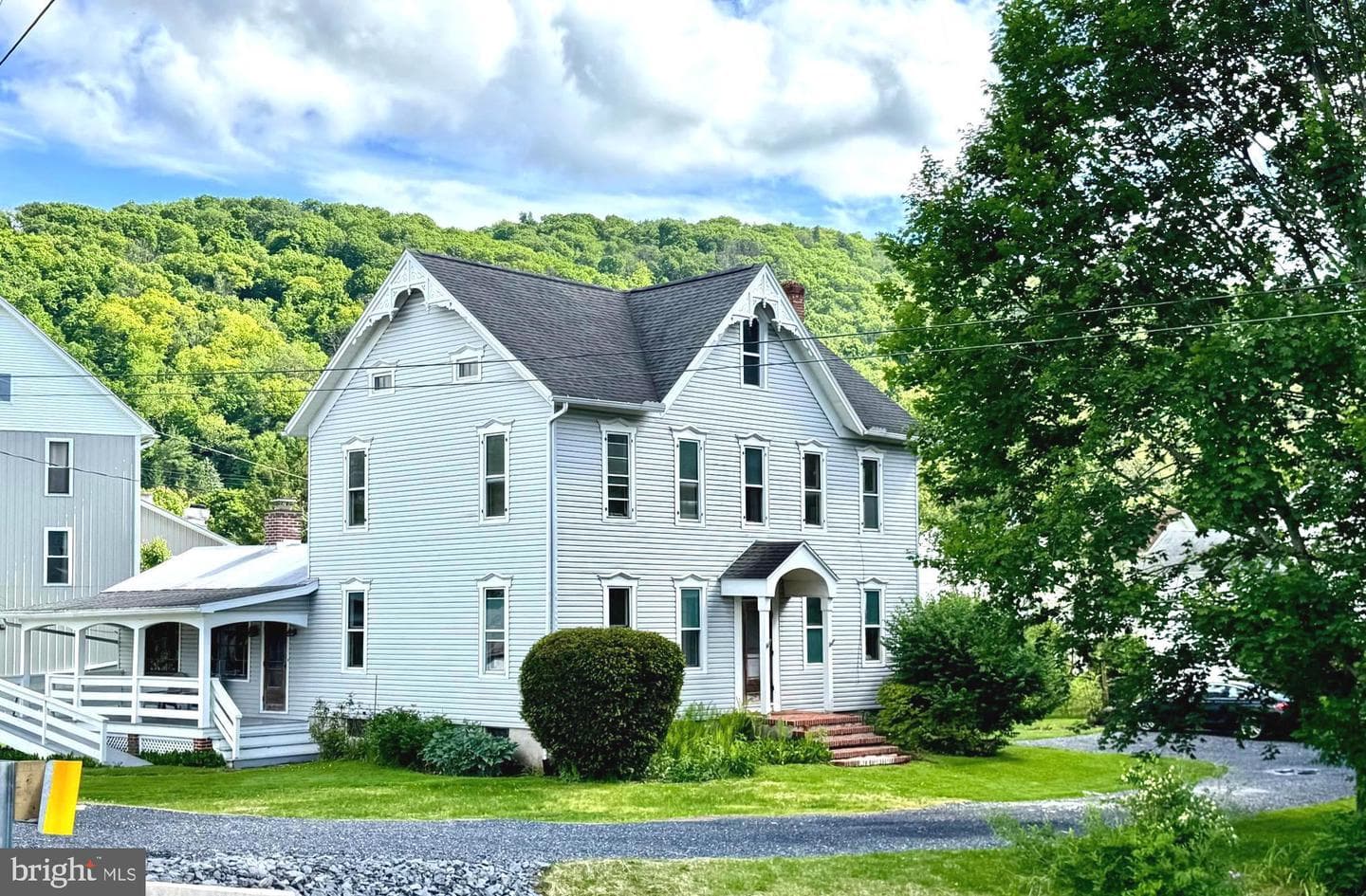 120 School Street, Spring Mills