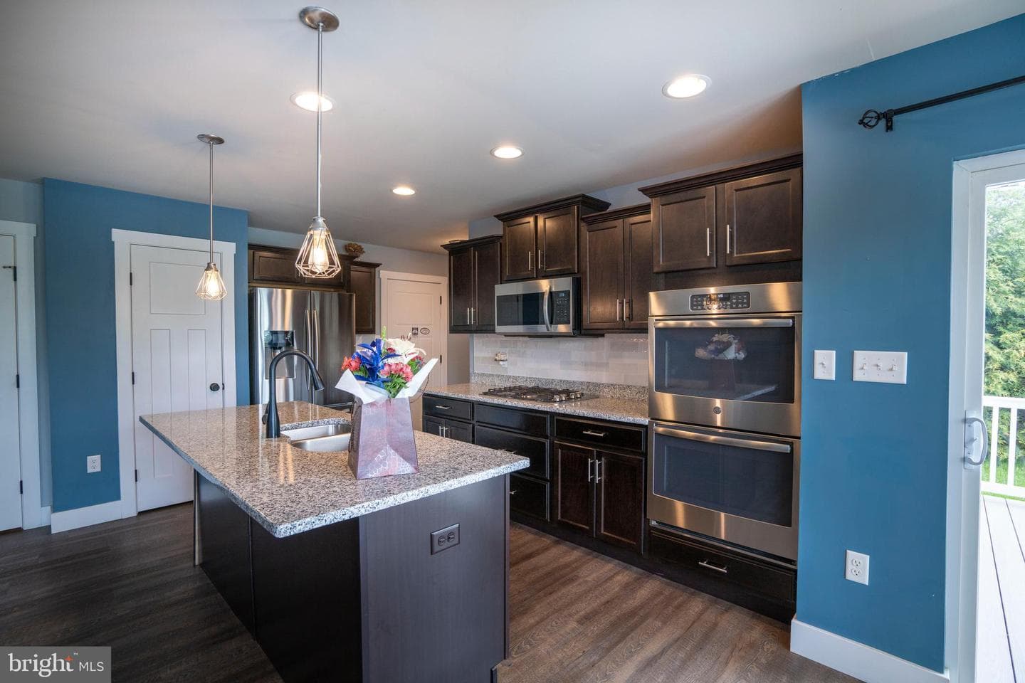 264 Amberleigh Lane photo 9