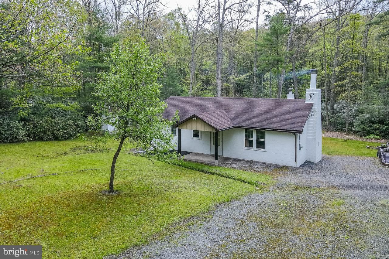 556 Treaster Kettle Road, Boalsburg