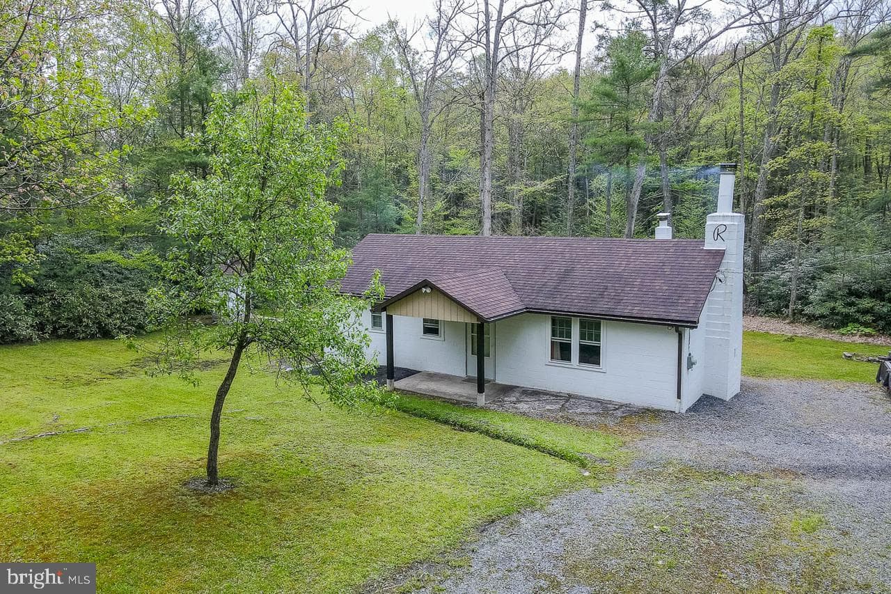 556 Treaster Kettle Road, Boalsburg