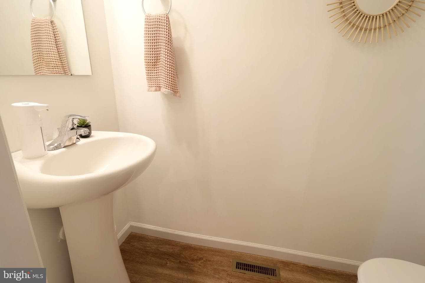 341 Old Ivy Drive photo 31