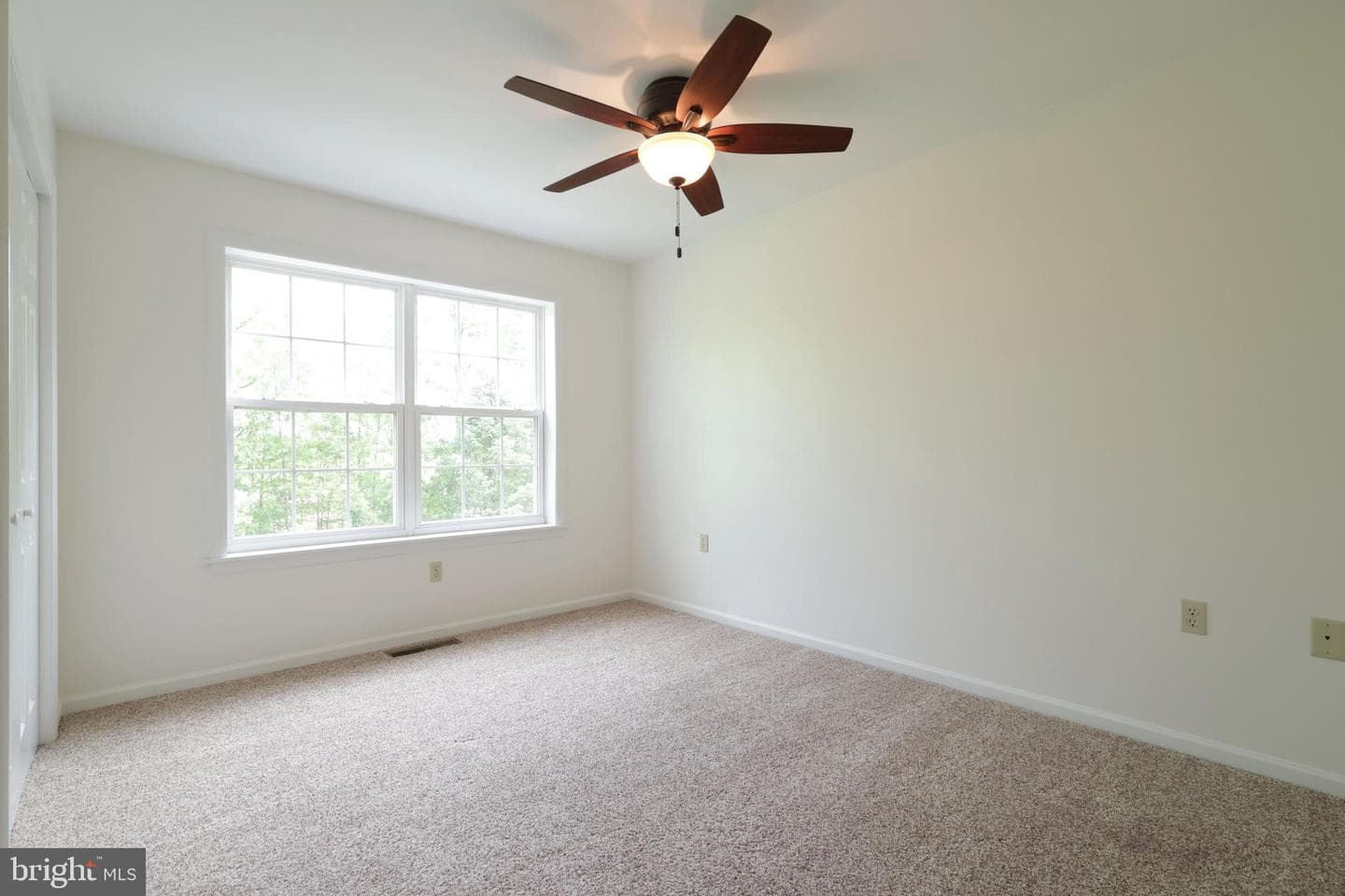 136 Kenley Court photo 32