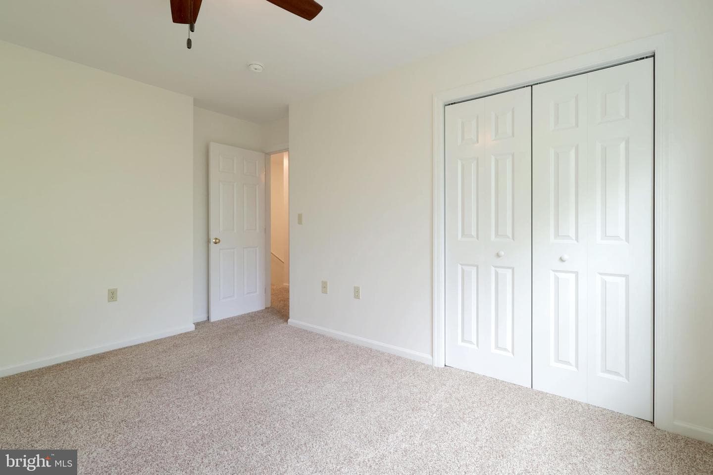136 Kenley Court photo 33