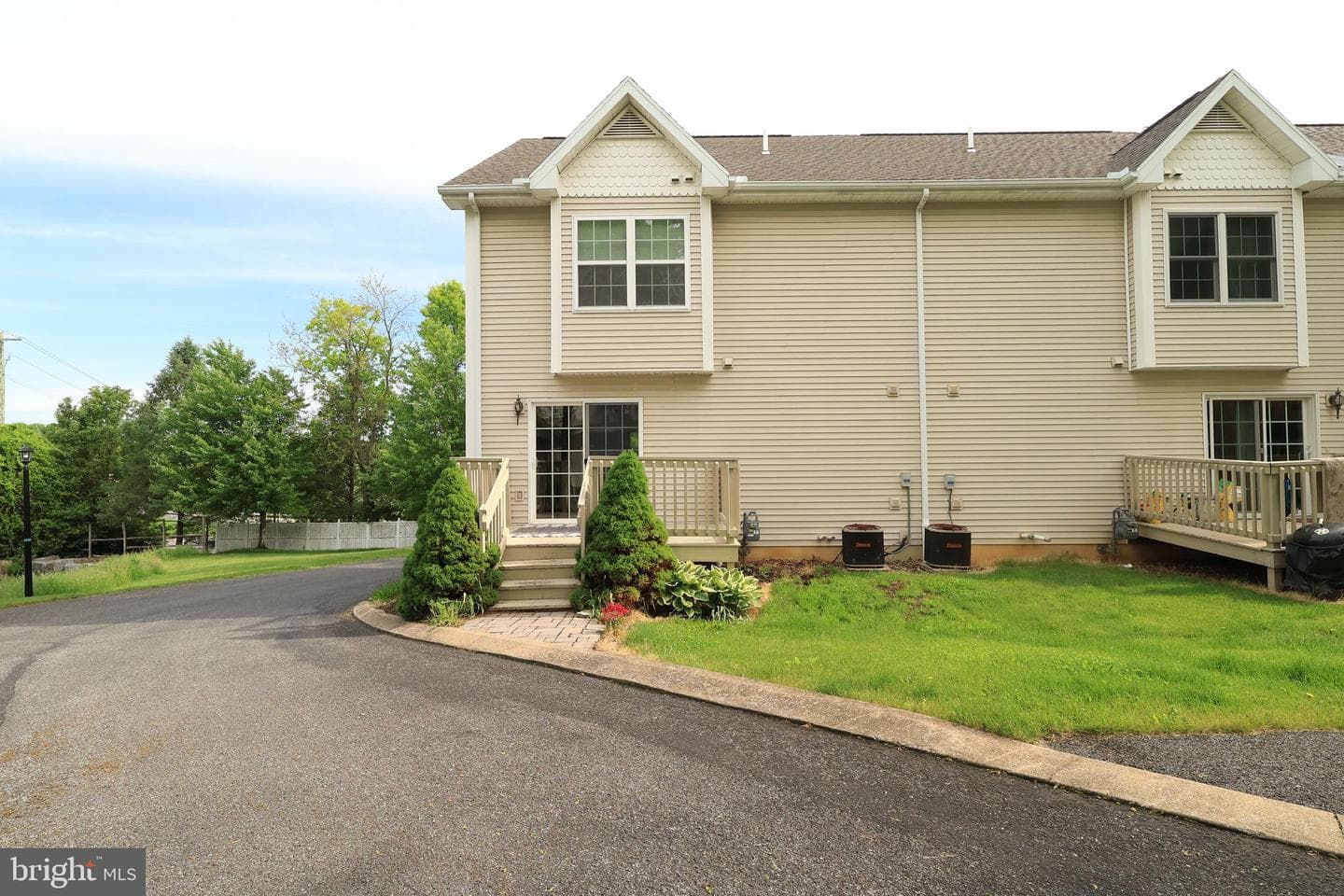 136 Kenley Court photo 41