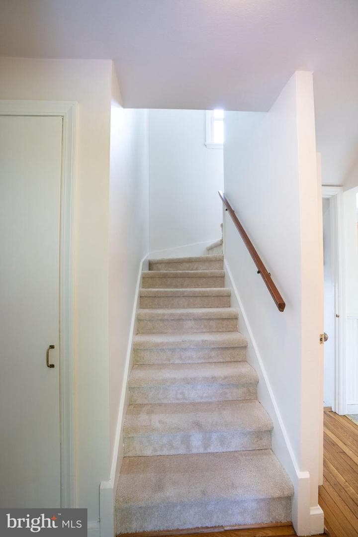 145 Waupelani Drive photo 30
