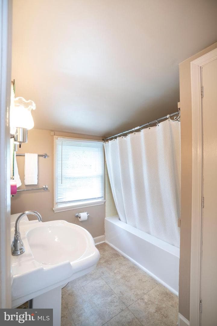 145 Waupelani Drive photo 41