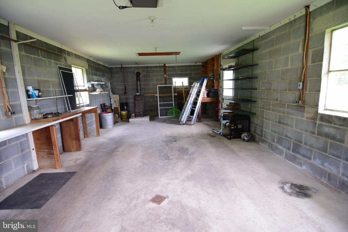 930 Runville Road photo 39