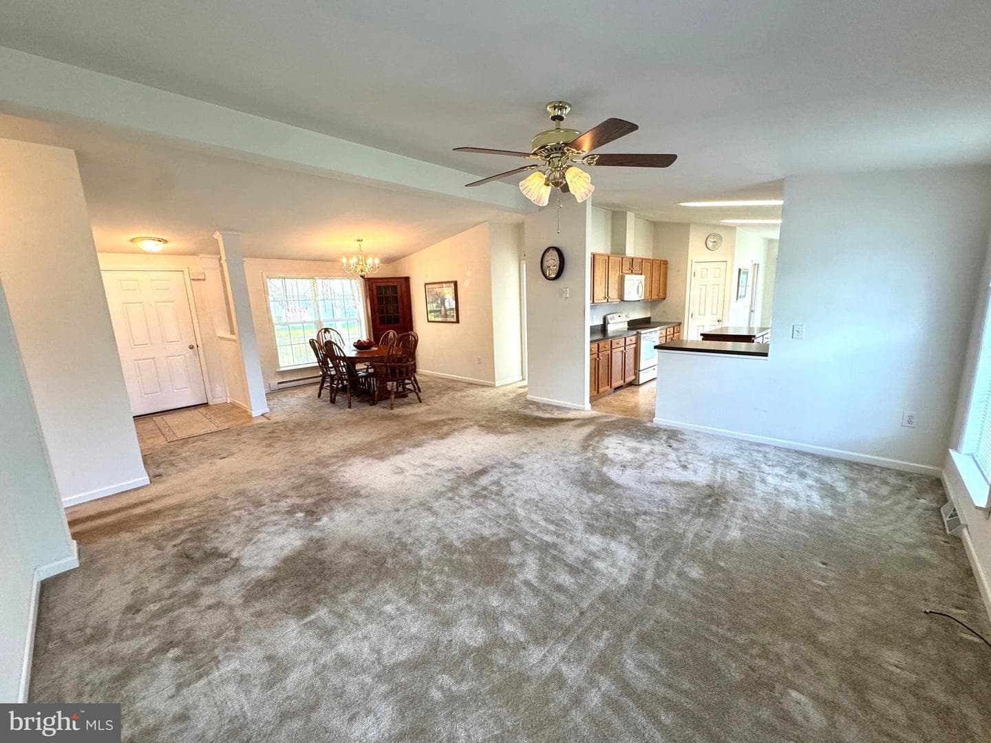 328 Hickory Street photo 12