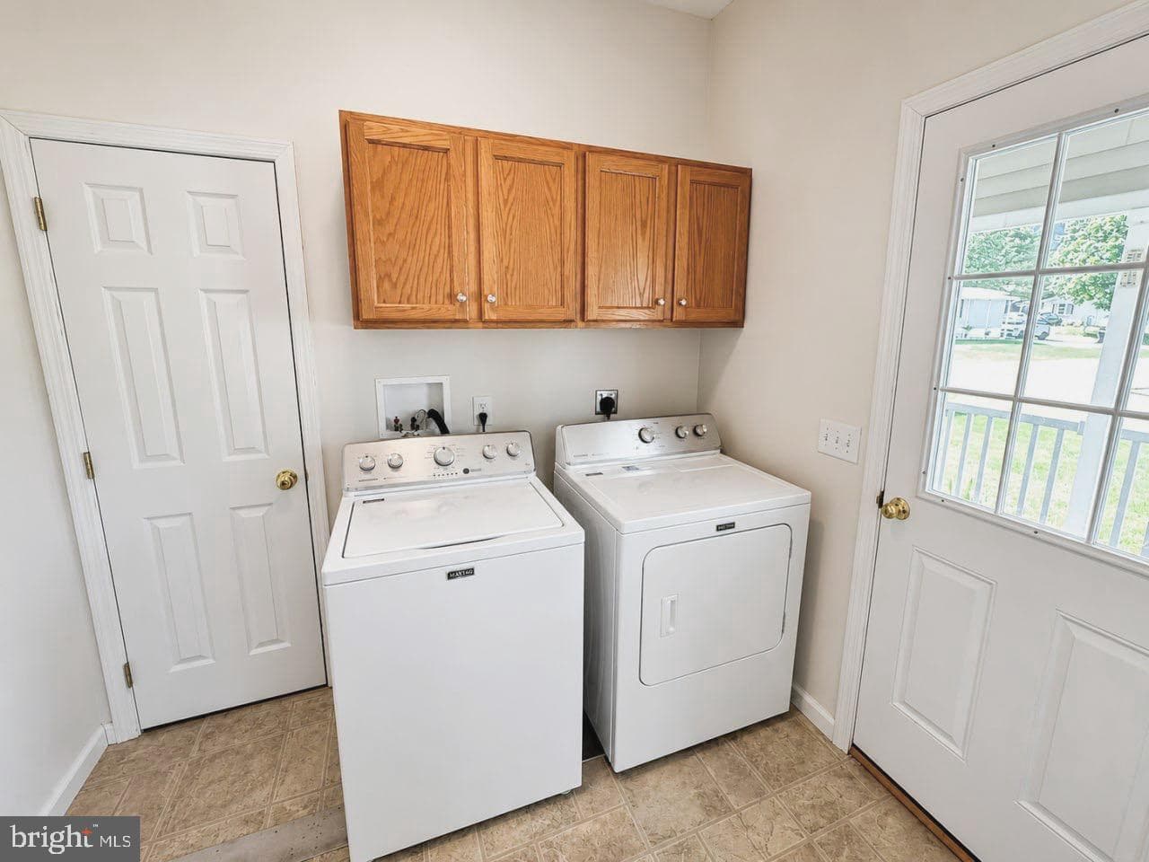 328 Hickory Street photo 21