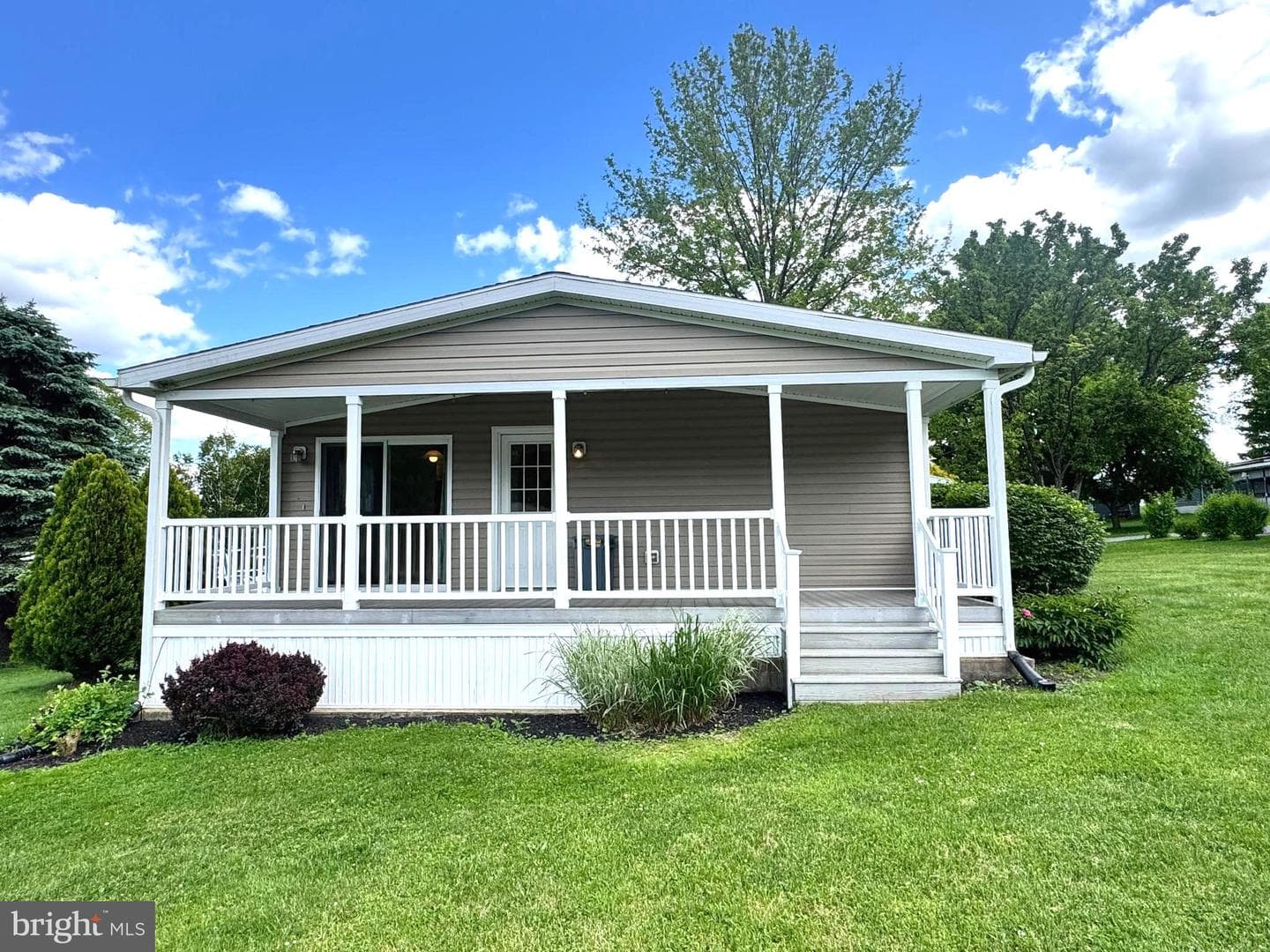 328 Hickory Street photo 49