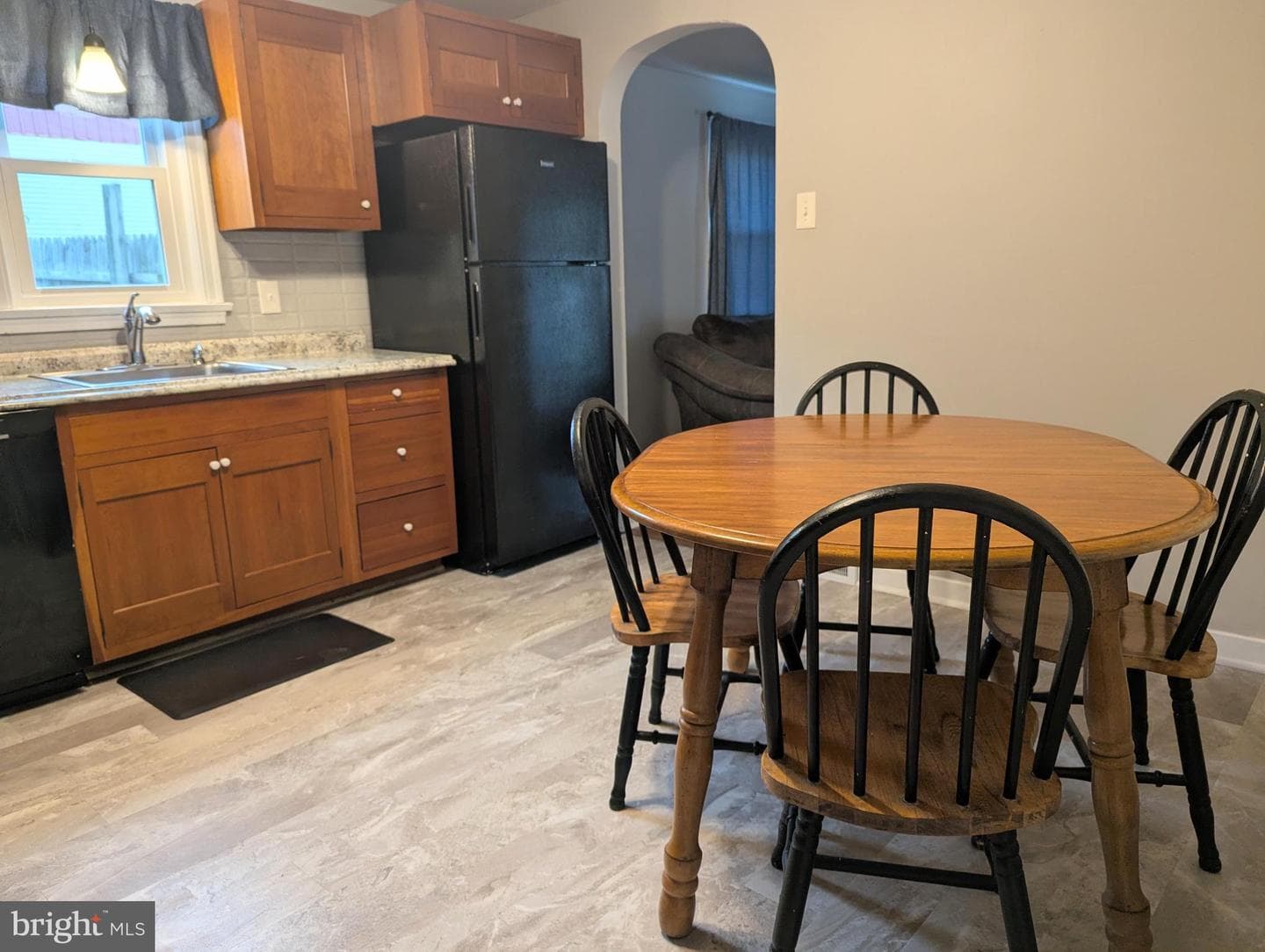 130 Logan Avenue photo 15