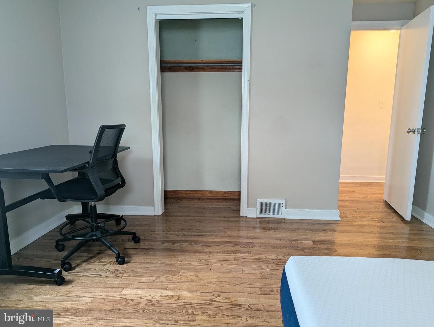 130 Logan Avenue photo 21