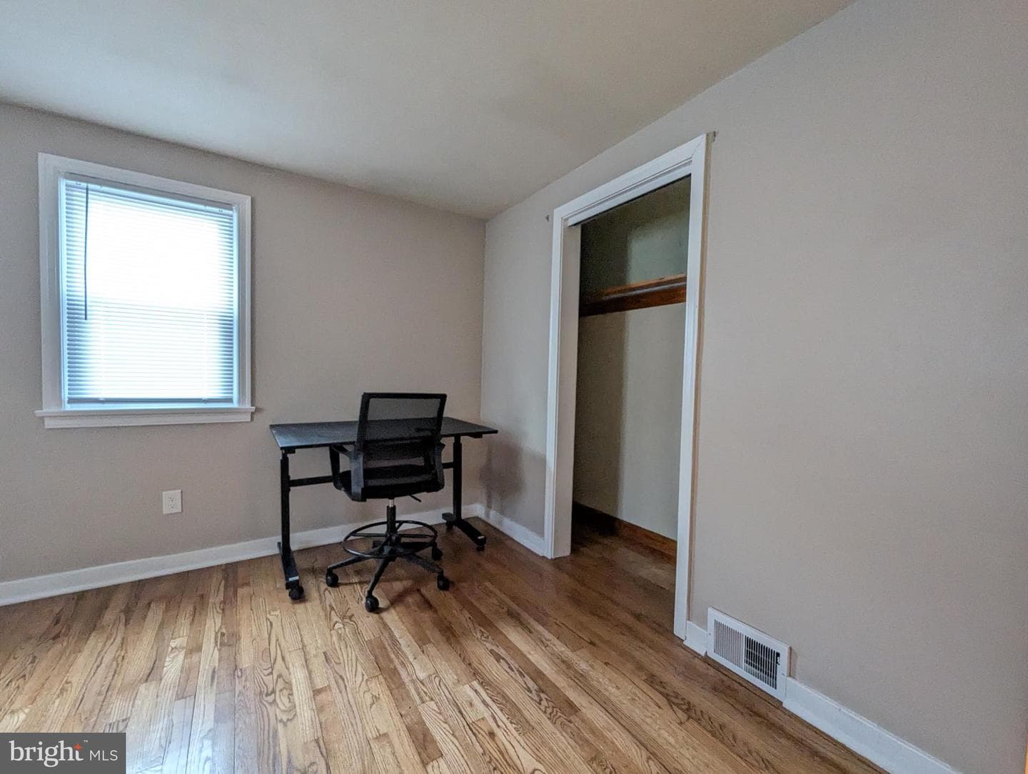 130 Logan Avenue photo 22