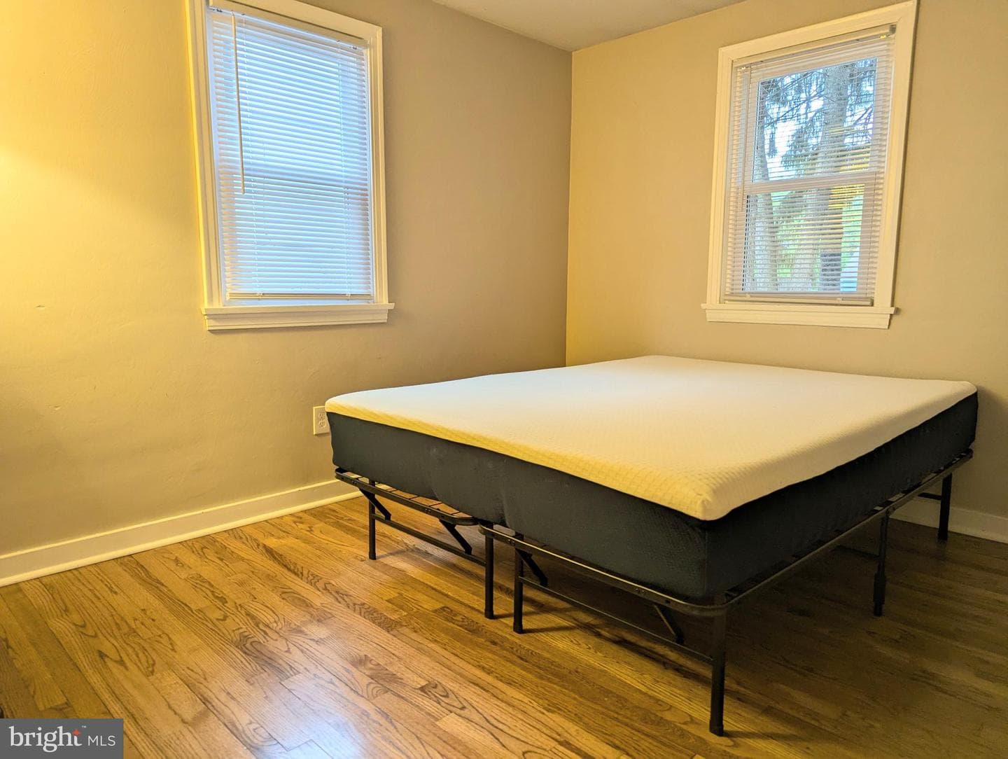 130 Logan Avenue photo 23