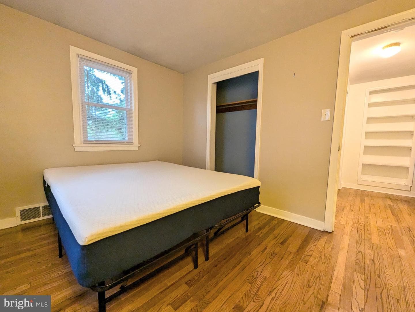 130 Logan Avenue photo 25