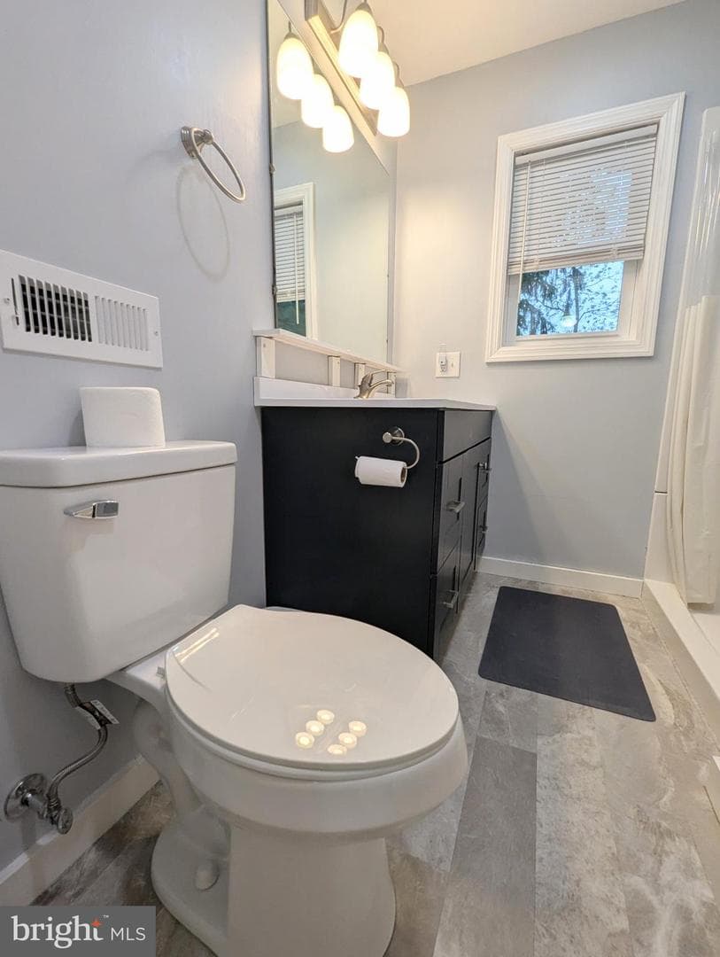130 Logan Avenue photo 33