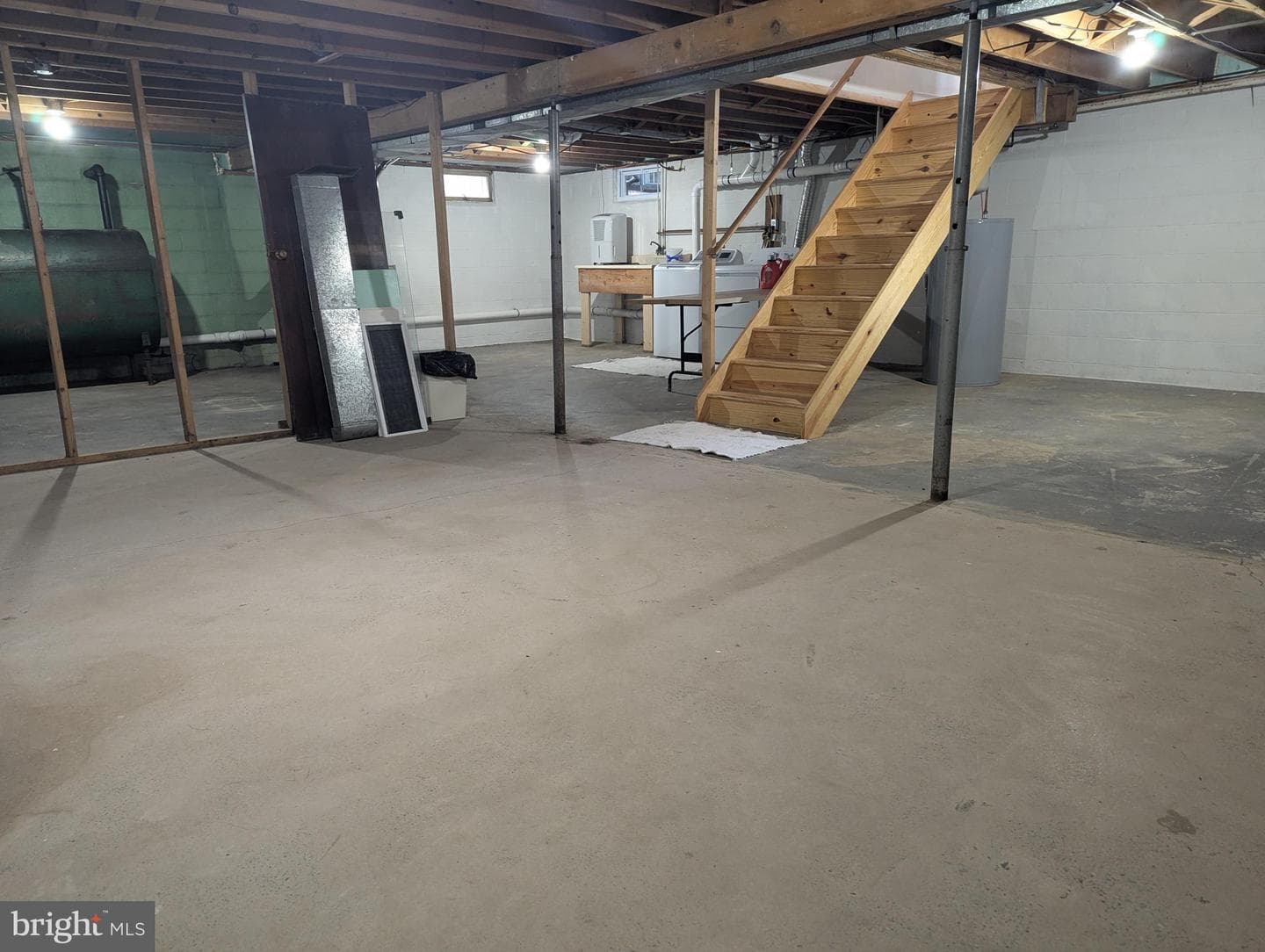 130 Logan Avenue photo 46
