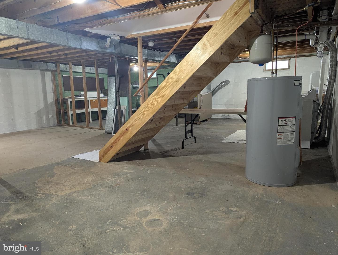 130 Logan Avenue photo 48