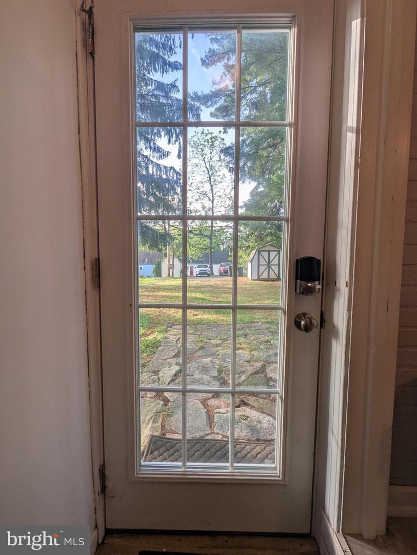 130 Logan Avenue photo 49