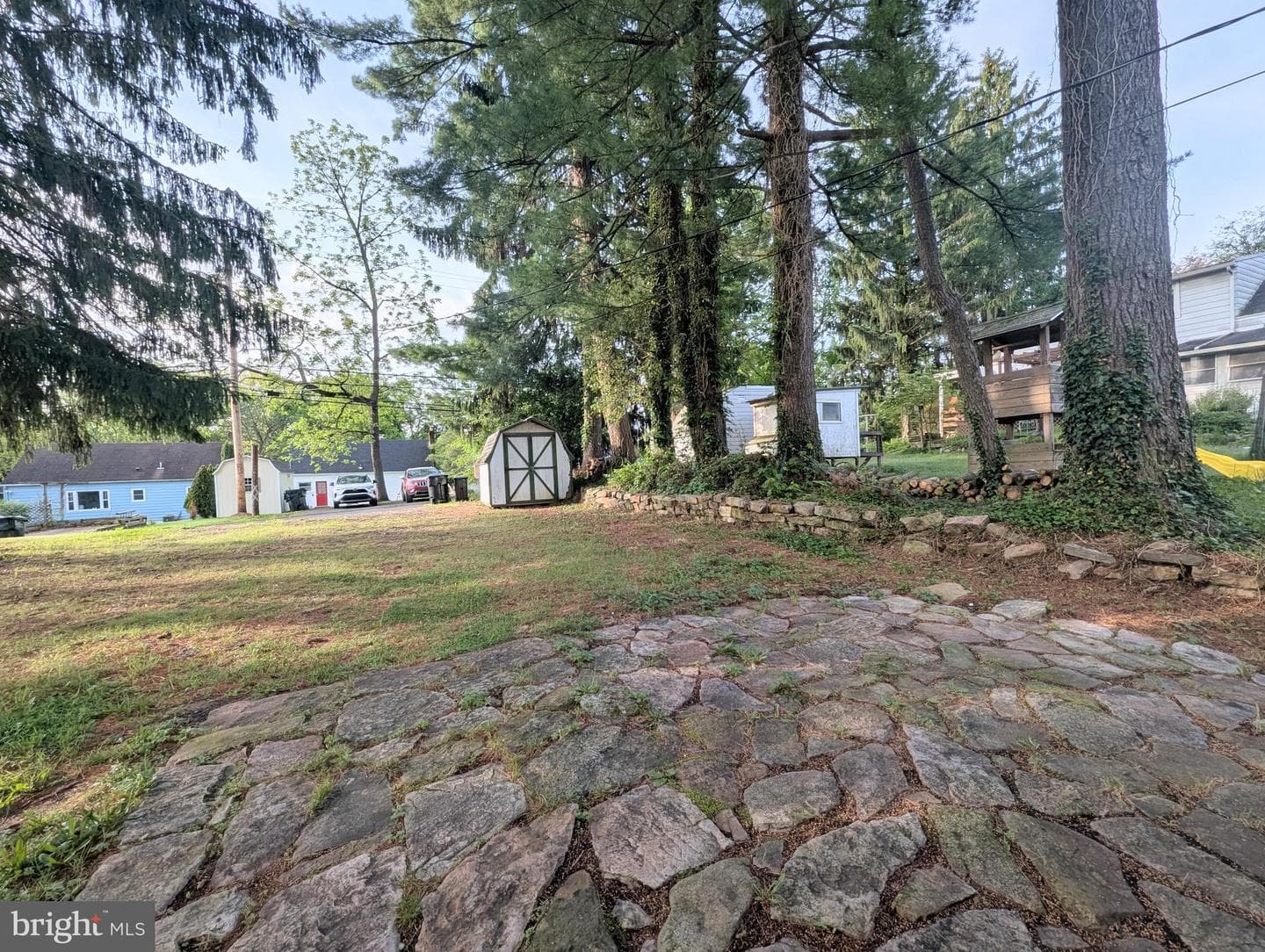 130 Logan Avenue photo 52