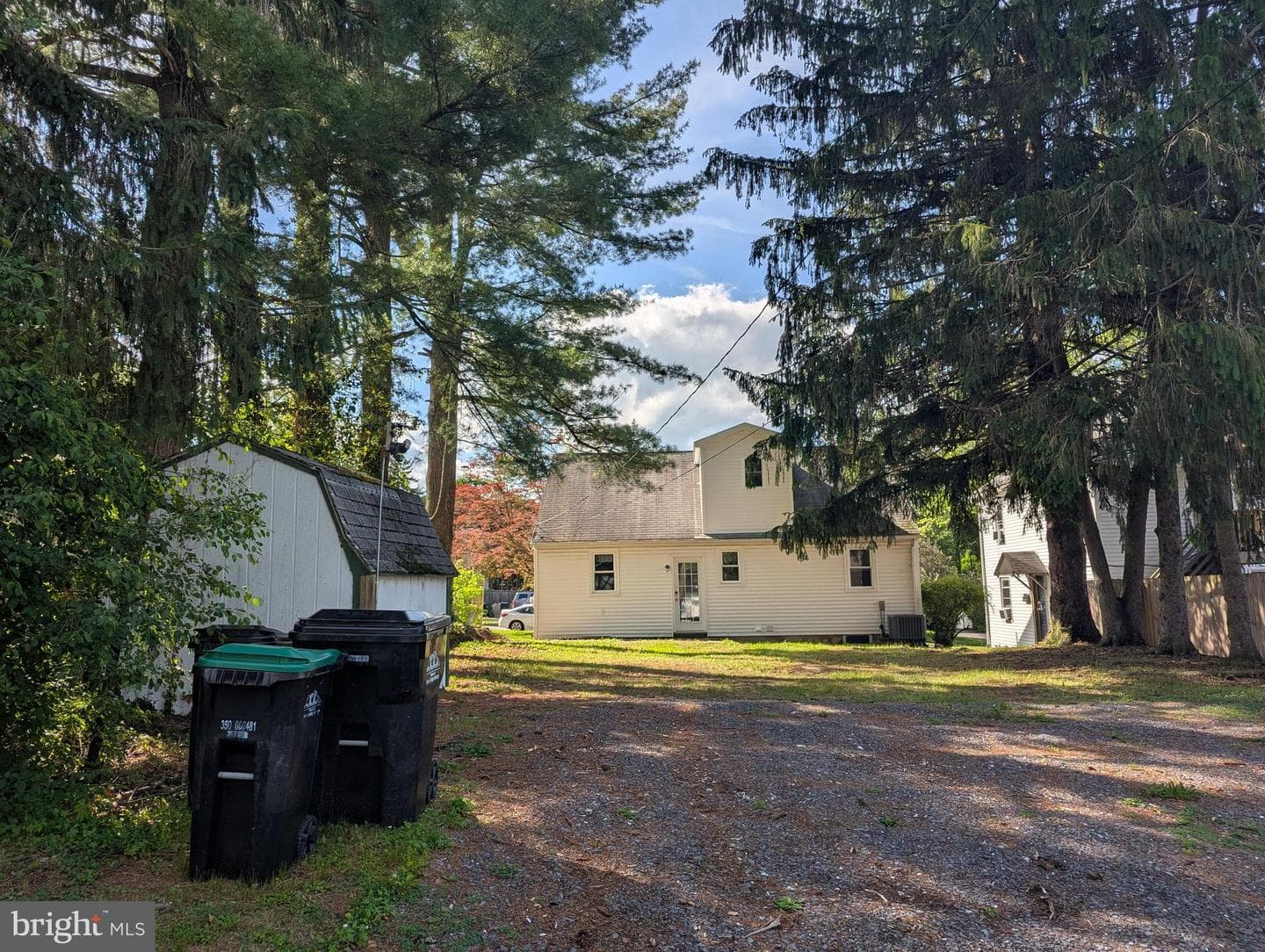 130 Logan Avenue photo 54