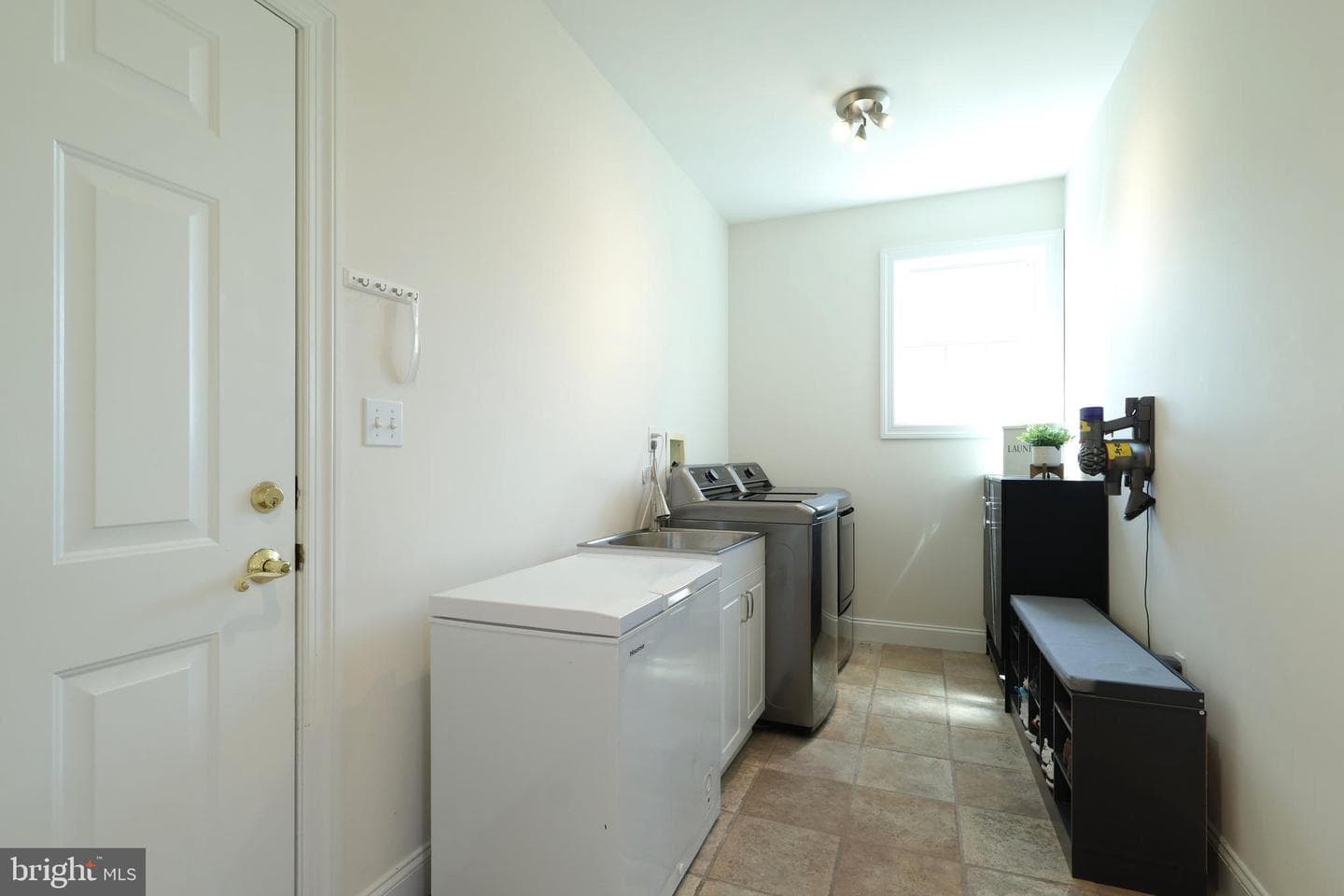 1252 Barnstable Lane photo 28