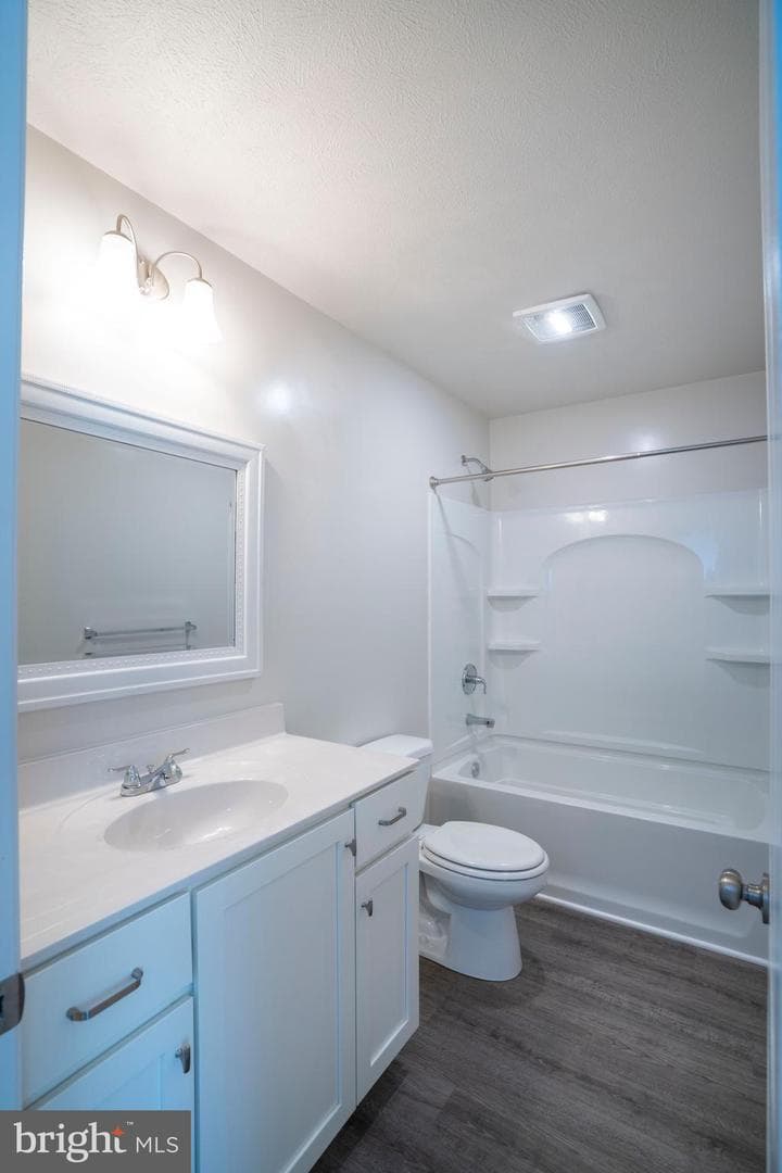 121 Caymus Drive photo 40