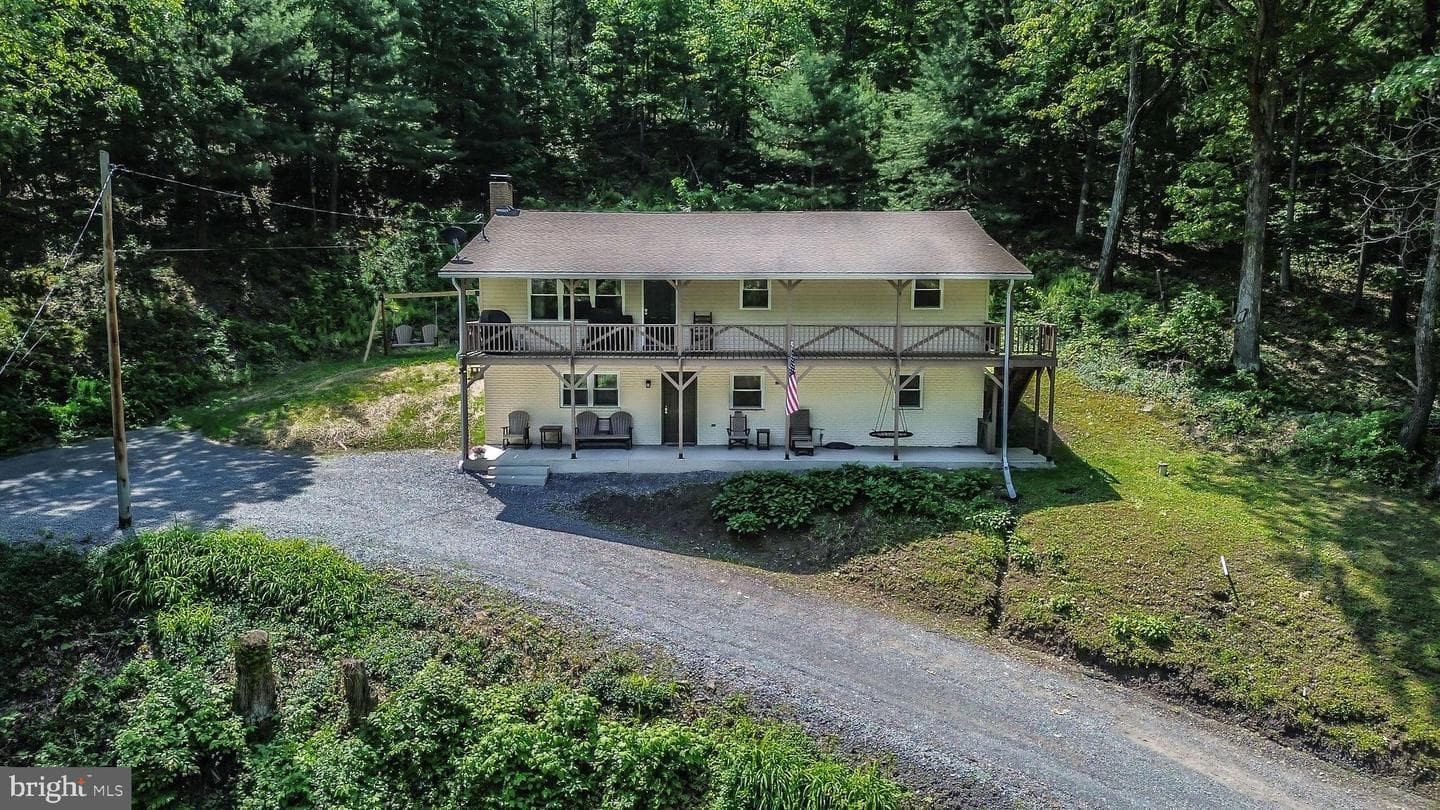 353 Jack Straw Road, Julian