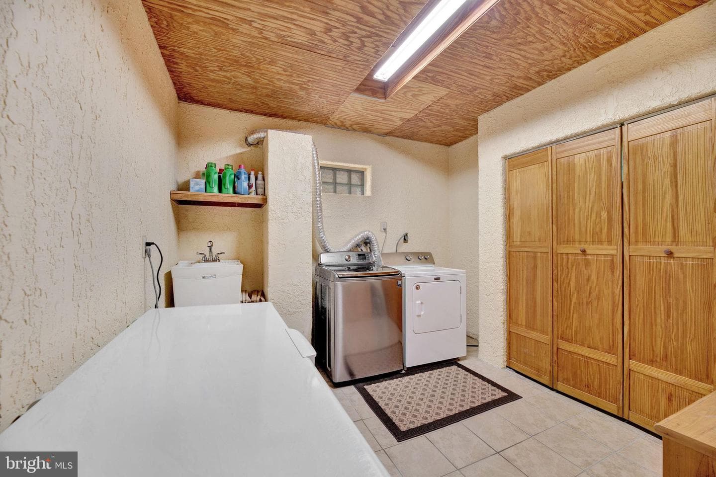 353 Jack Straw Road photo 32