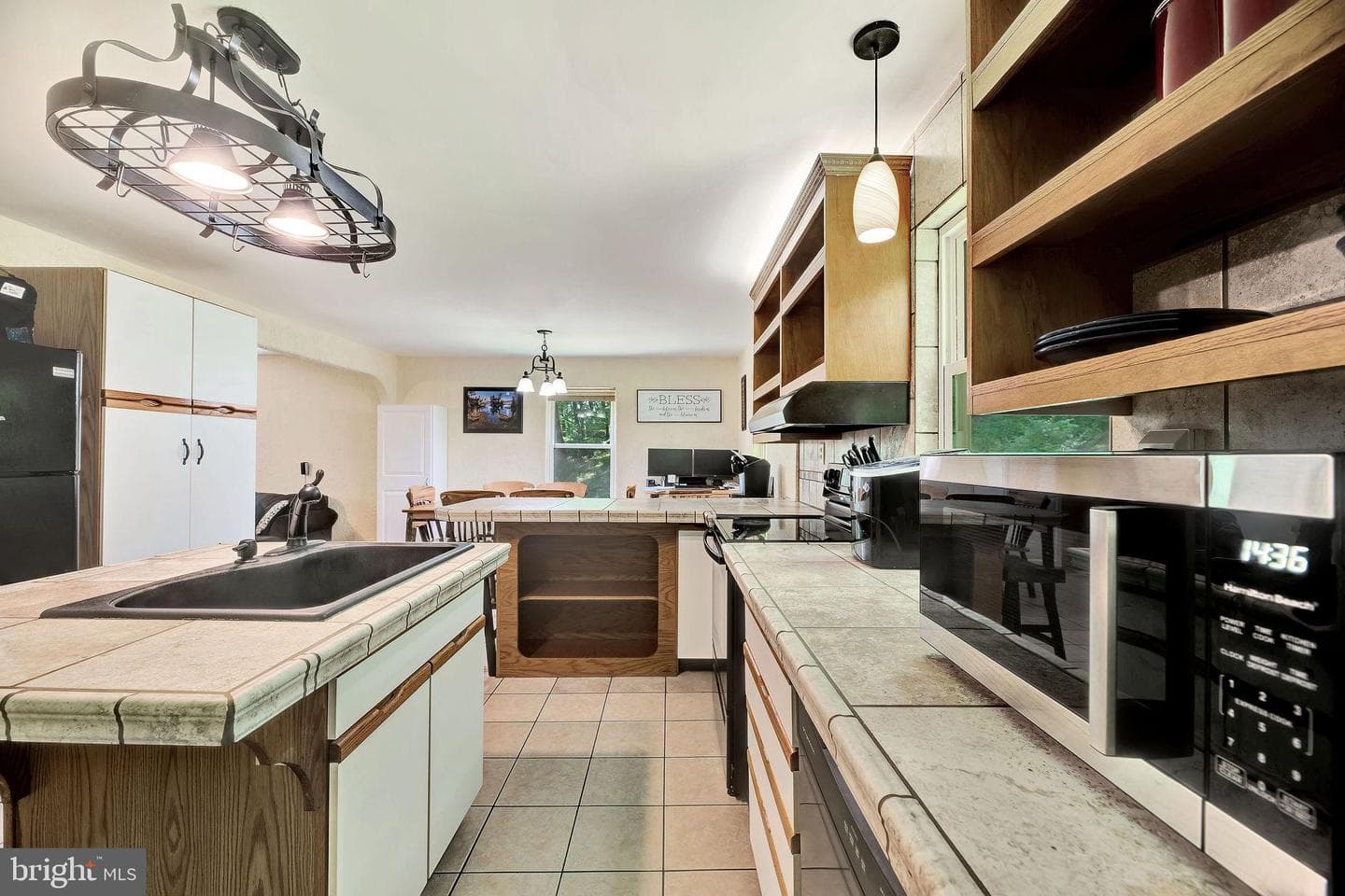 353 Jack Straw Road photo 7