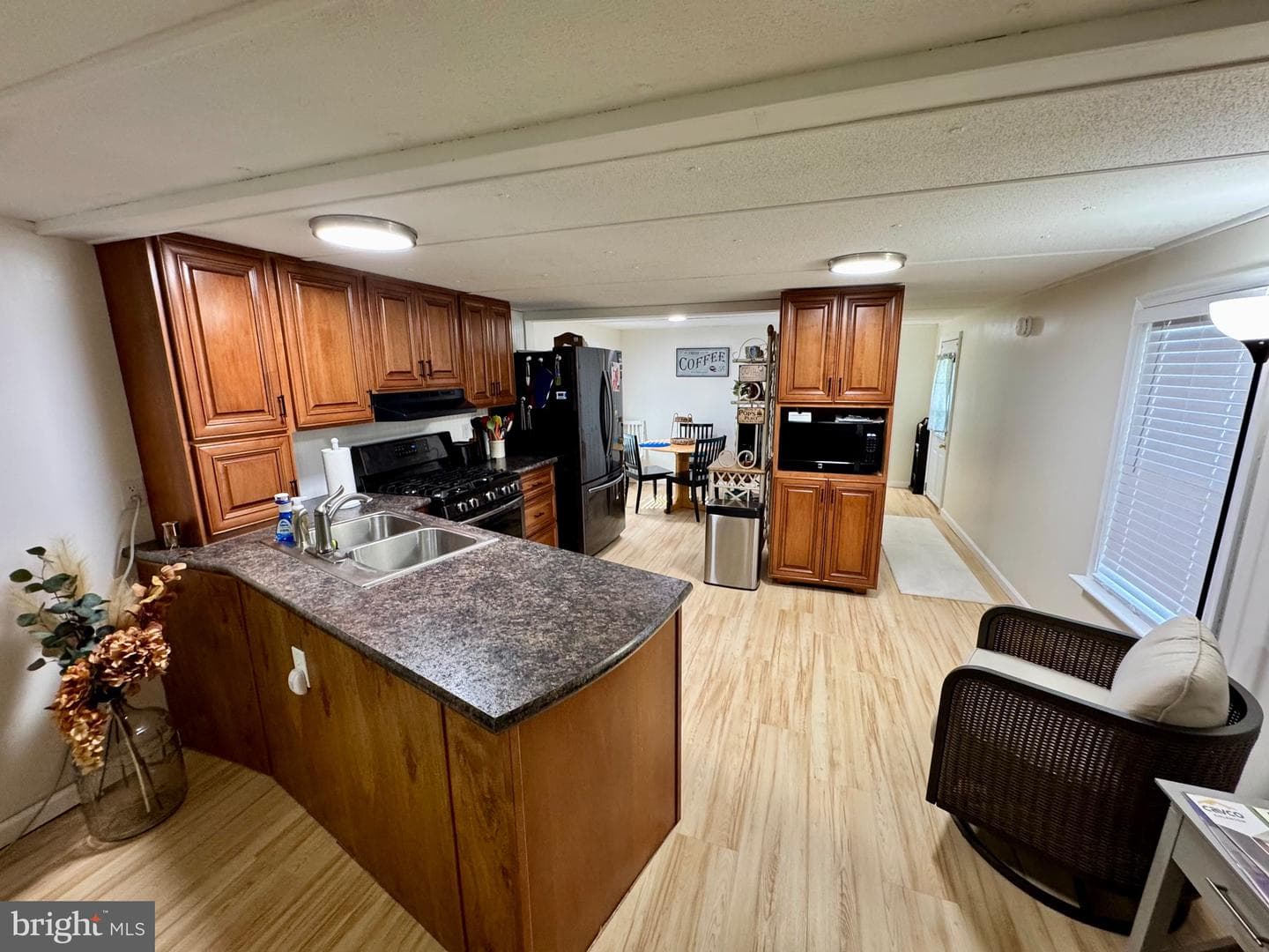 256 Hickory Street photo 18