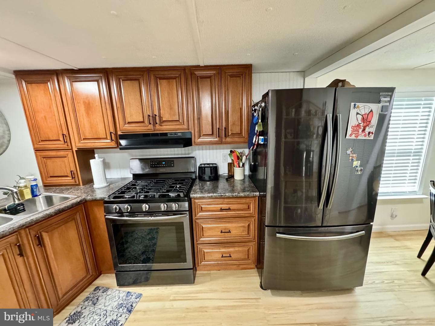 256 Hickory Street photo 21