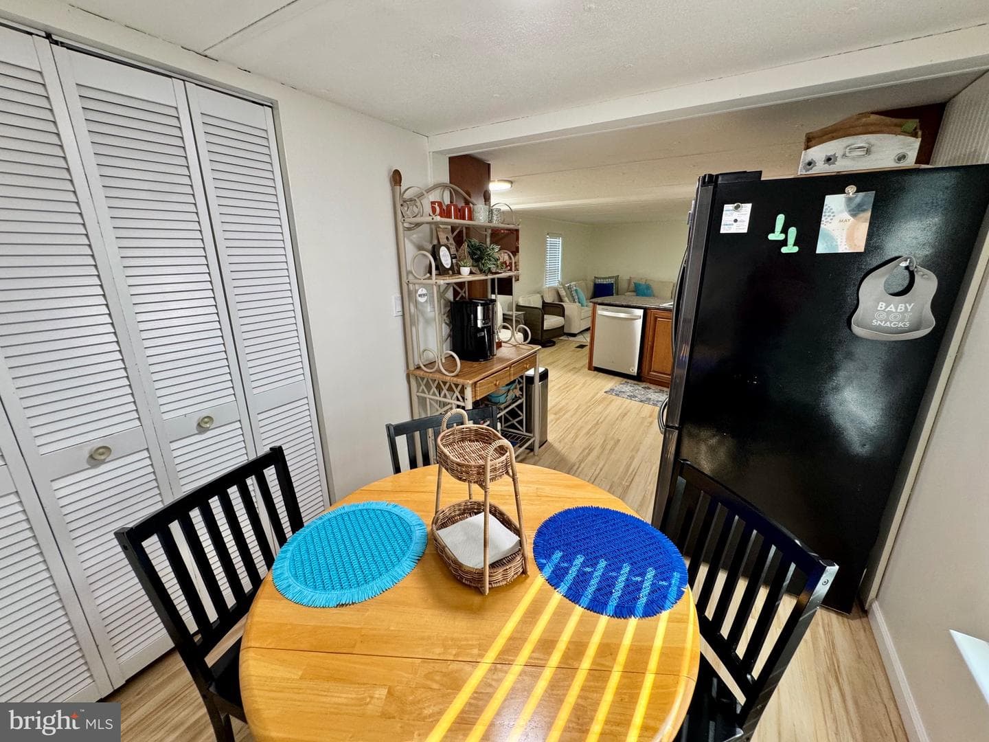 256 Hickory Street photo 27