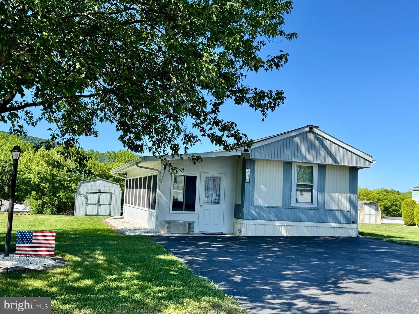 256 Hickory Street photo 3