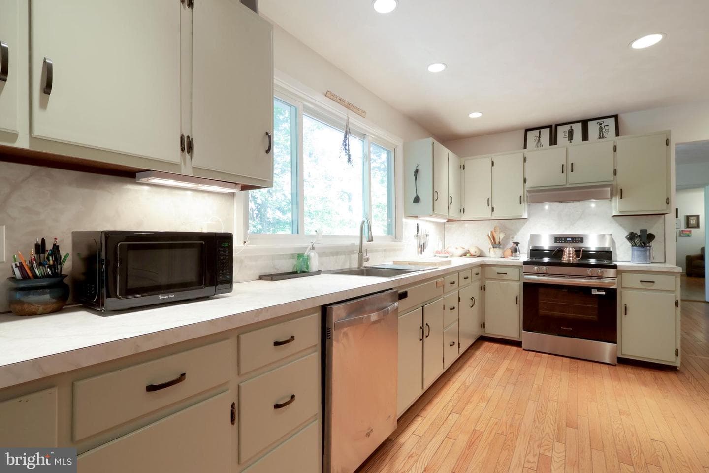 224 Oakley Drive photo 25
