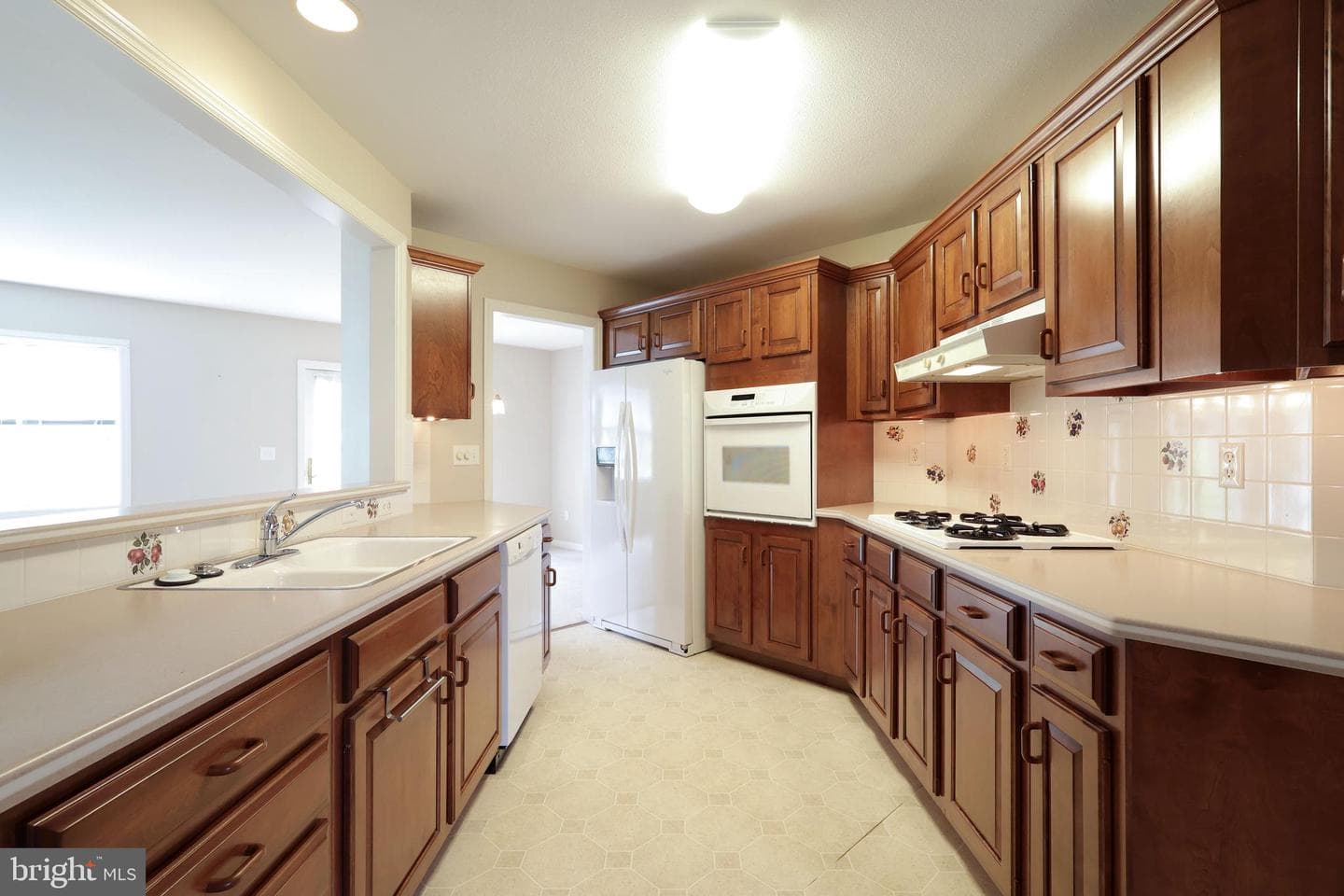 1110 E Springfield Drive photo 14