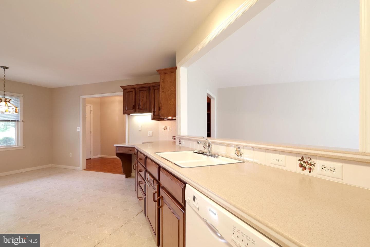 1110 E Springfield Drive photo 20