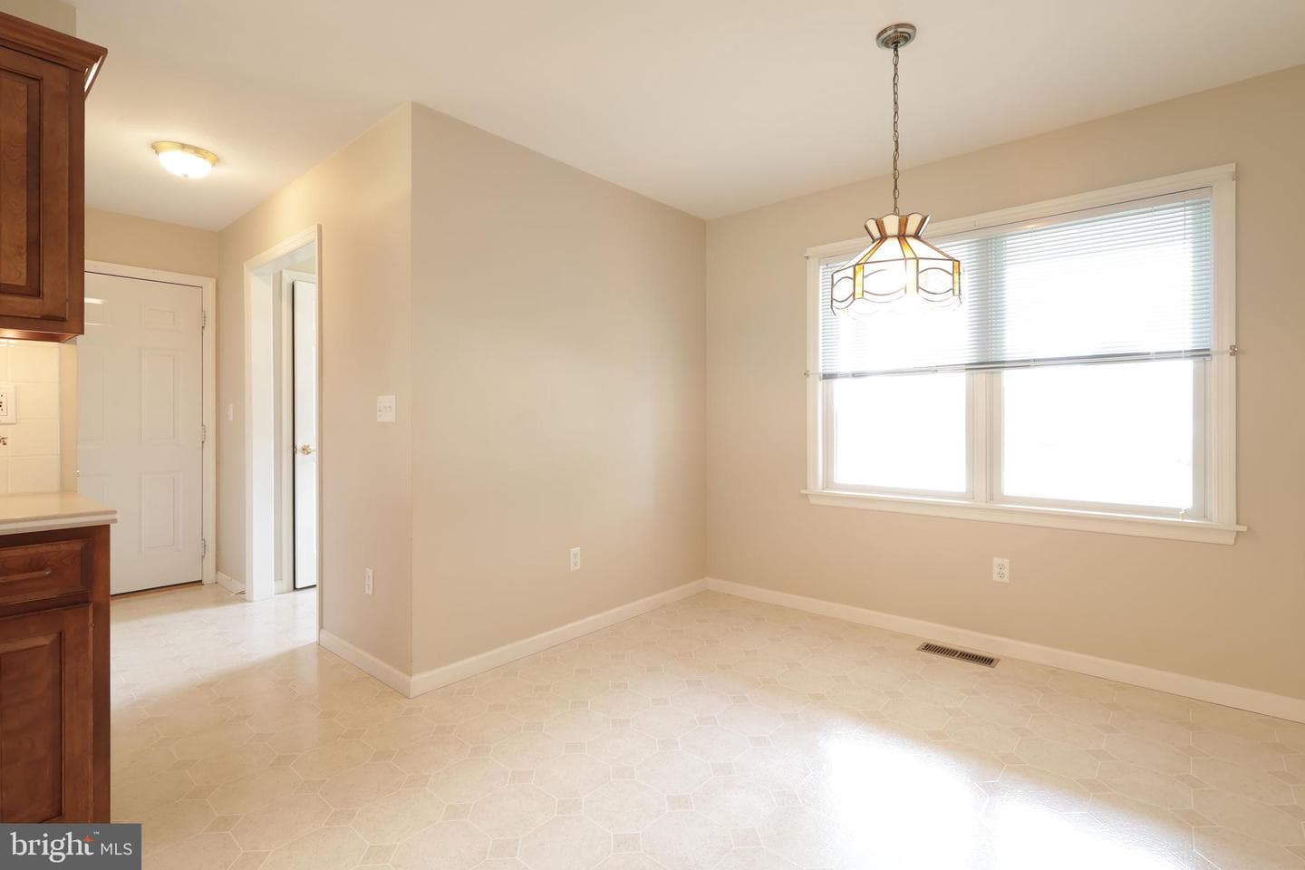 1110 E Springfield Drive photo 23