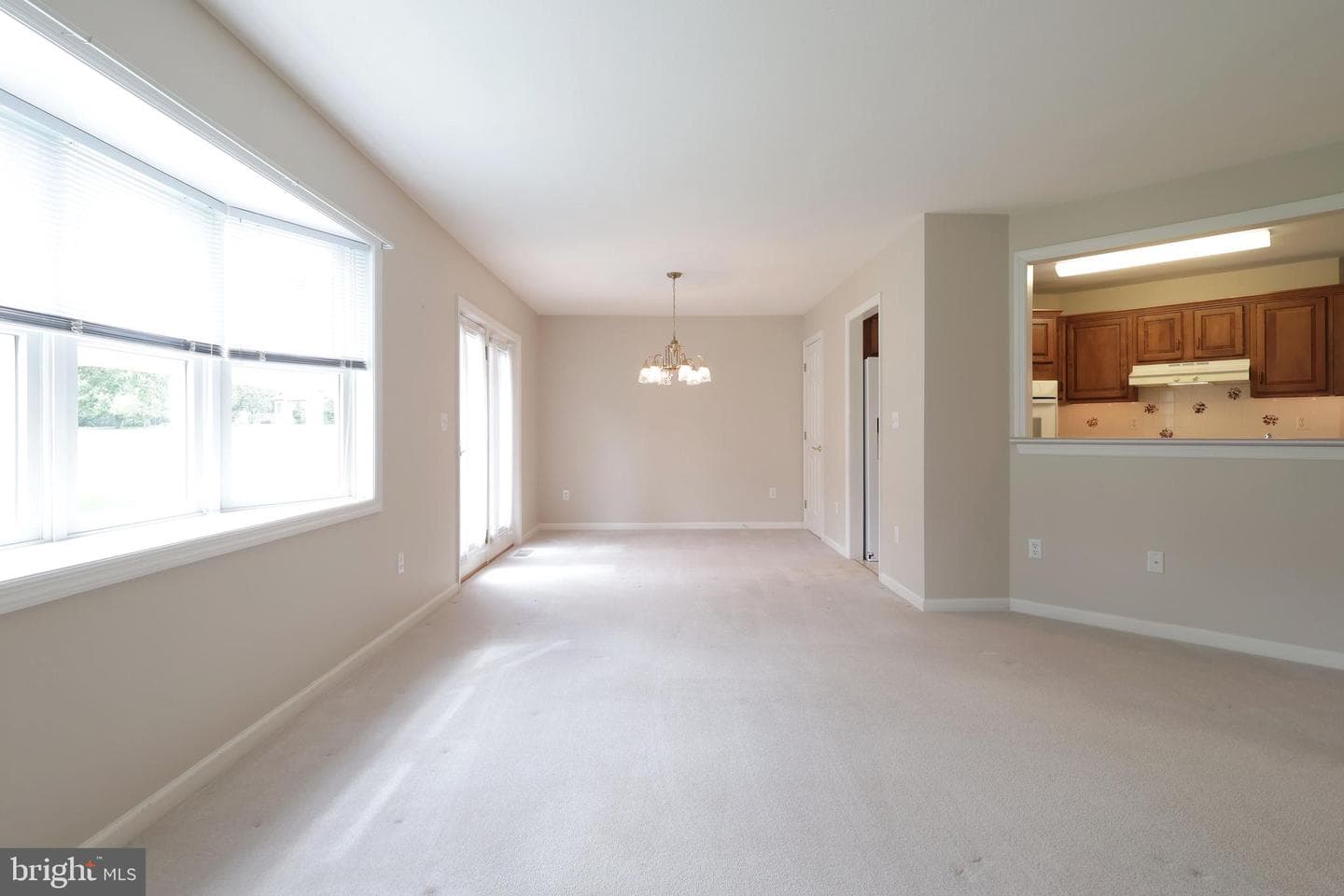 1110 E Springfield Drive photo 31