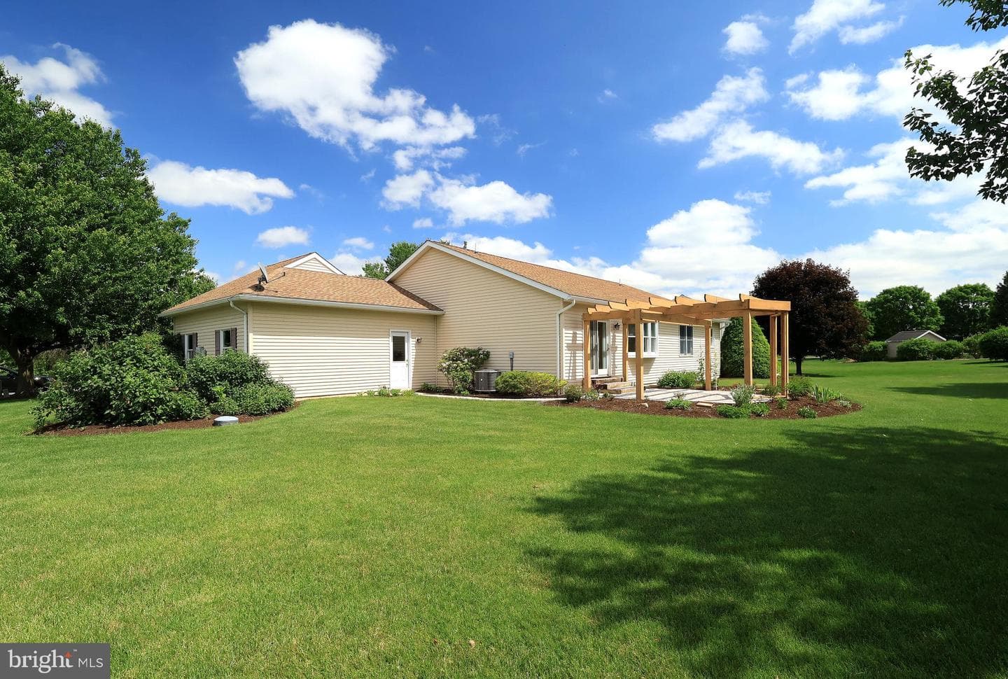 1110 E Springfield Drive photo 50